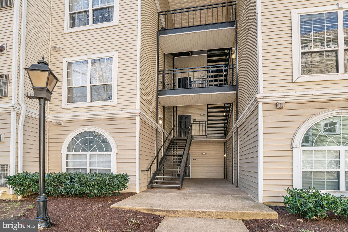 4561 STRUTFIELD LN #3403, ALEXANDRIA, Virginia 22311, 2 Bedrooms Bedrooms, ,2 BathroomsBathrooms,Residential,For sale,4561 STRUTFIELD LN #3403,VAAX2041916 MLS # VAAX2041916
