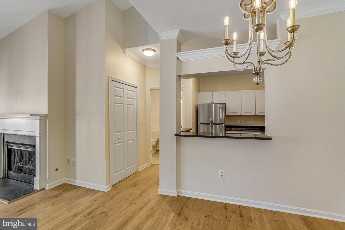 4561 STRUTFIELD LN #3403, ALEXANDRIA, Virginia 22311, 2 Bedrooms Bedrooms, ,2 BathroomsBathrooms,Residential,For sale,4561 STRUTFIELD LN #3403,VAAX2041916 MLS # VAAX2041916