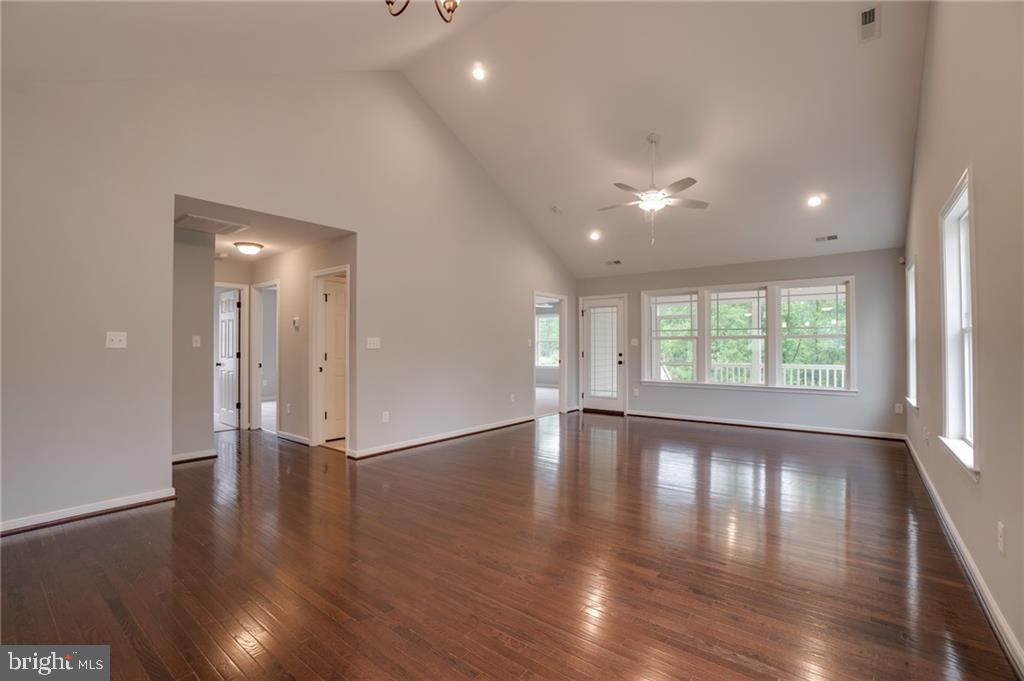 113 LOGAN WAY, TAPPAHANNOCK, Virginia 22560, 3 Bedrooms Bedrooms, 6 Rooms Rooms,2 BathroomsBathrooms,Residential,For sale,113 LOGAN WAY,VAES2000808 MLS # VAES2000808