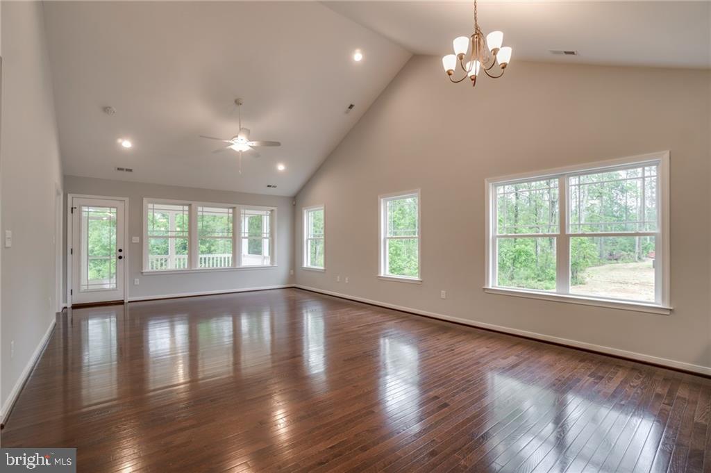 113 LOGAN WAY, TAPPAHANNOCK, Virginia 22560, 3 Bedrooms Bedrooms, 6 Rooms Rooms,2 BathroomsBathrooms,Residential,For sale,113 LOGAN WAY,VAES2000808 MLS # VAES2000808