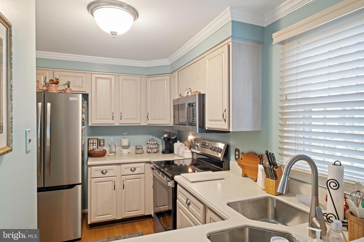10808 WINTER CORN LN, RESTON, Virginia 20191, 3 Bedrooms Bedrooms, 7 Rooms Rooms,2 BathroomsBathrooms,Residential,For sale,10808 WINTER CORN LN,VAFX2214984 MLS # VAFX2214984