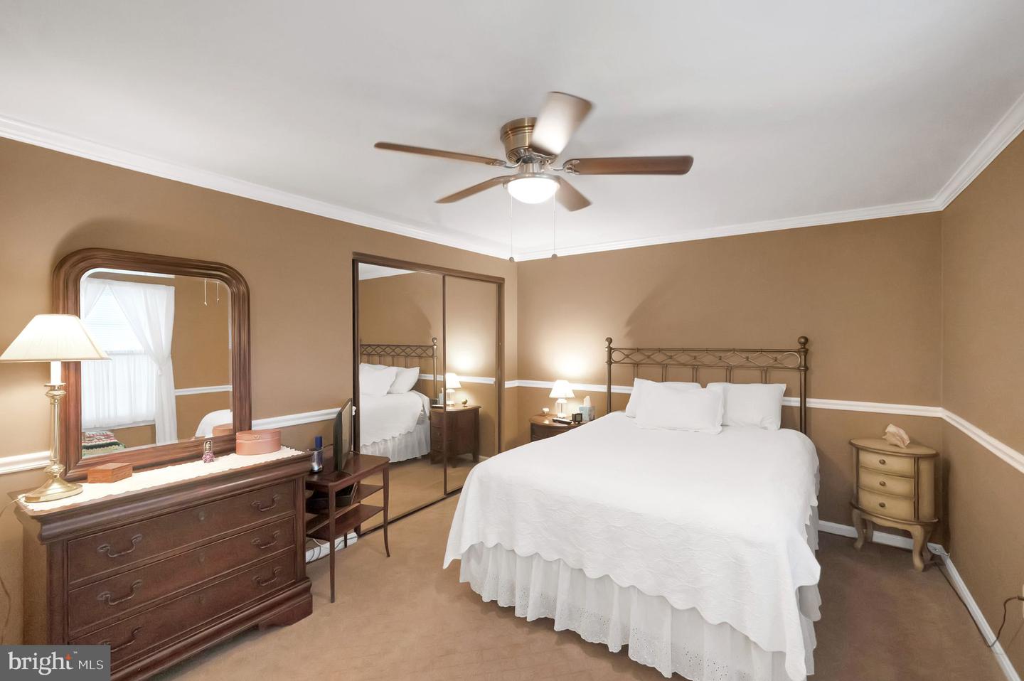 10808 WINTER CORN LN, RESTON, Virginia 20191, 3 Bedrooms Bedrooms, 7 Rooms Rooms,2 BathroomsBathrooms,Residential,For sale,10808 WINTER CORN LN,VAFX2214984 MLS # VAFX2214984