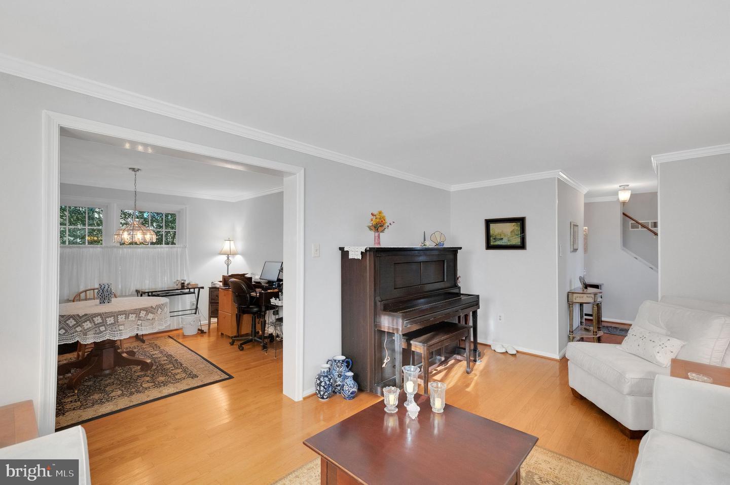 10808 WINTER CORN LN, RESTON, Virginia 20191, 3 Bedrooms Bedrooms, 7 Rooms Rooms,2 BathroomsBathrooms,Residential,For sale,10808 WINTER CORN LN,VAFX2214984 MLS # VAFX2214984
