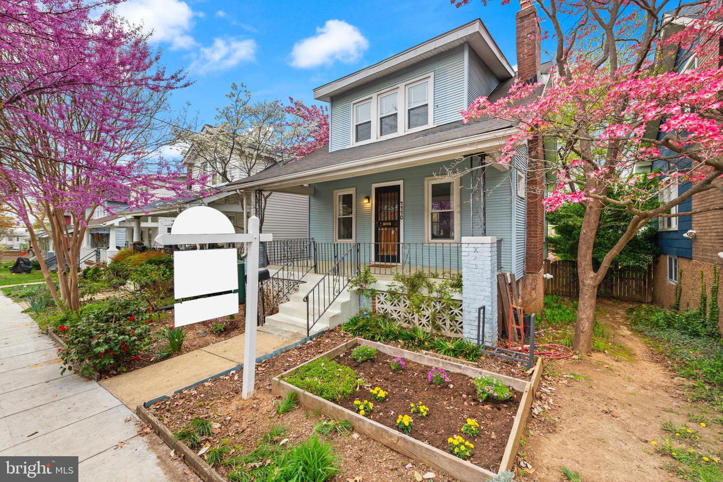 4110 4TH ST NW, WASHINGTON, District Of Columbia 20011, 3 Bedrooms Bedrooms, ,2 BathroomsBathrooms,Residential,For sale,4110 4TH ST NW,DCDC2185128 MLS # DCDC2185128