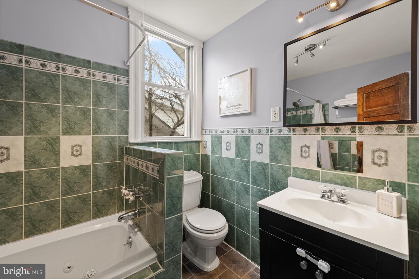 4110 4TH ST NW, WASHINGTON, District Of Columbia 20011, 3 Bedrooms Bedrooms, ,2 BathroomsBathrooms,Residential,For sale,4110 4TH ST NW,DCDC2185128 MLS # DCDC2185128