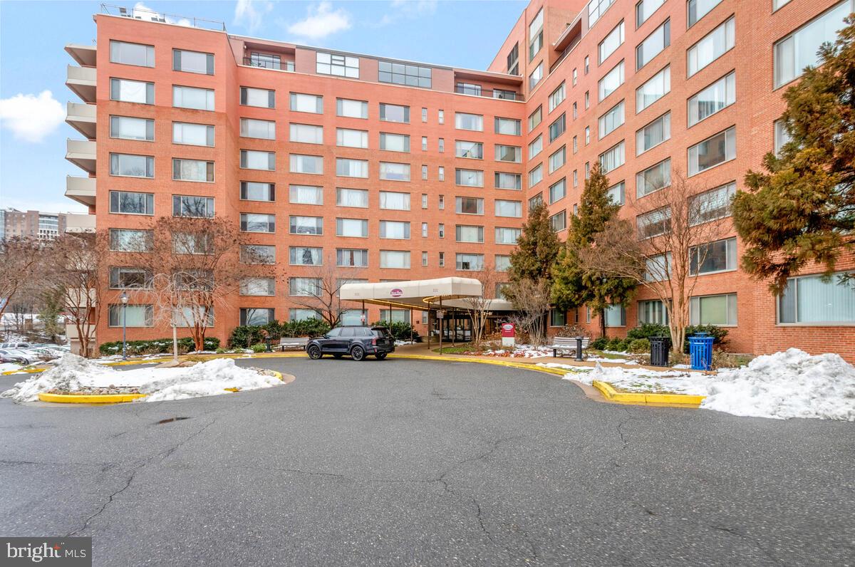 1111 ARLINGTON BLVD #925, ARLINGTON, Virginia 22209, 1 Bedroom Bedrooms, ,1 BathroomBathrooms,Residential,For sale,1111 ARLINGTON BLVD #925,VAAR2053470 MLS # VAAR2053470