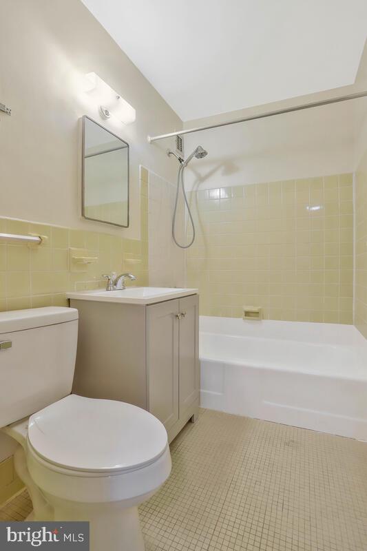 1111 ARLINGTON BLVD #925, ARLINGTON, Virginia 22209, 1 Bedroom Bedrooms, ,1 BathroomBathrooms,Residential,For sale,1111 ARLINGTON BLVD #925,VAAR2053470 MLS # VAAR2053470