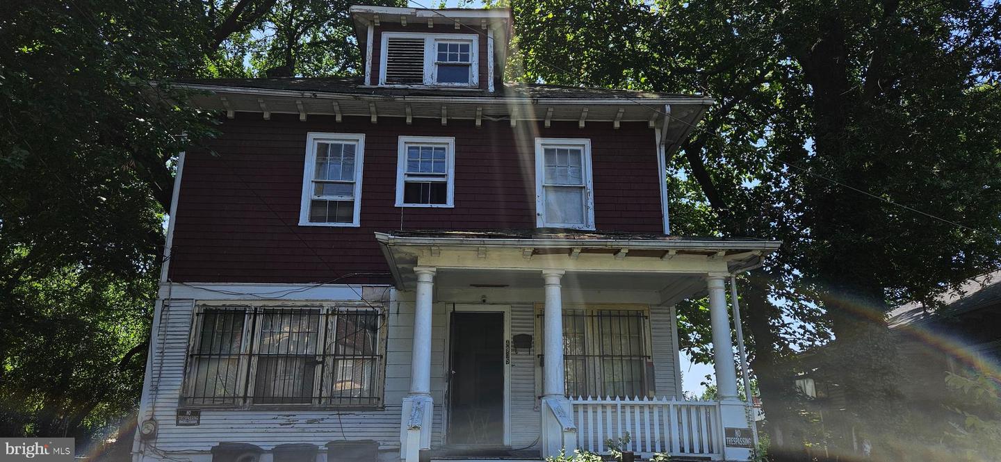 4905 QUARLES ST NE, WASHINGTON, District Of Columbia 20019, 4 Bedrooms Bedrooms, ,1 BathroomBathrooms,Residential,For sale,4905 QUARLES ST NE,DCDC2185874 MLS # DCDC2185874
