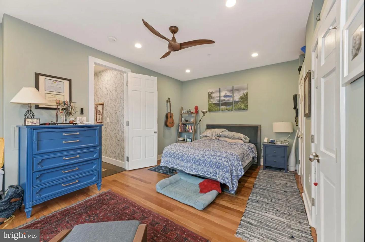915 3RD ST NE, WASHINGTON, District Of Columbia 20002, 5 Bedrooms Bedrooms, ,6 BathroomsBathrooms,Residential,For sale,915 3RD ST NE,DCDC2155662 MLS # DCDC2155662
