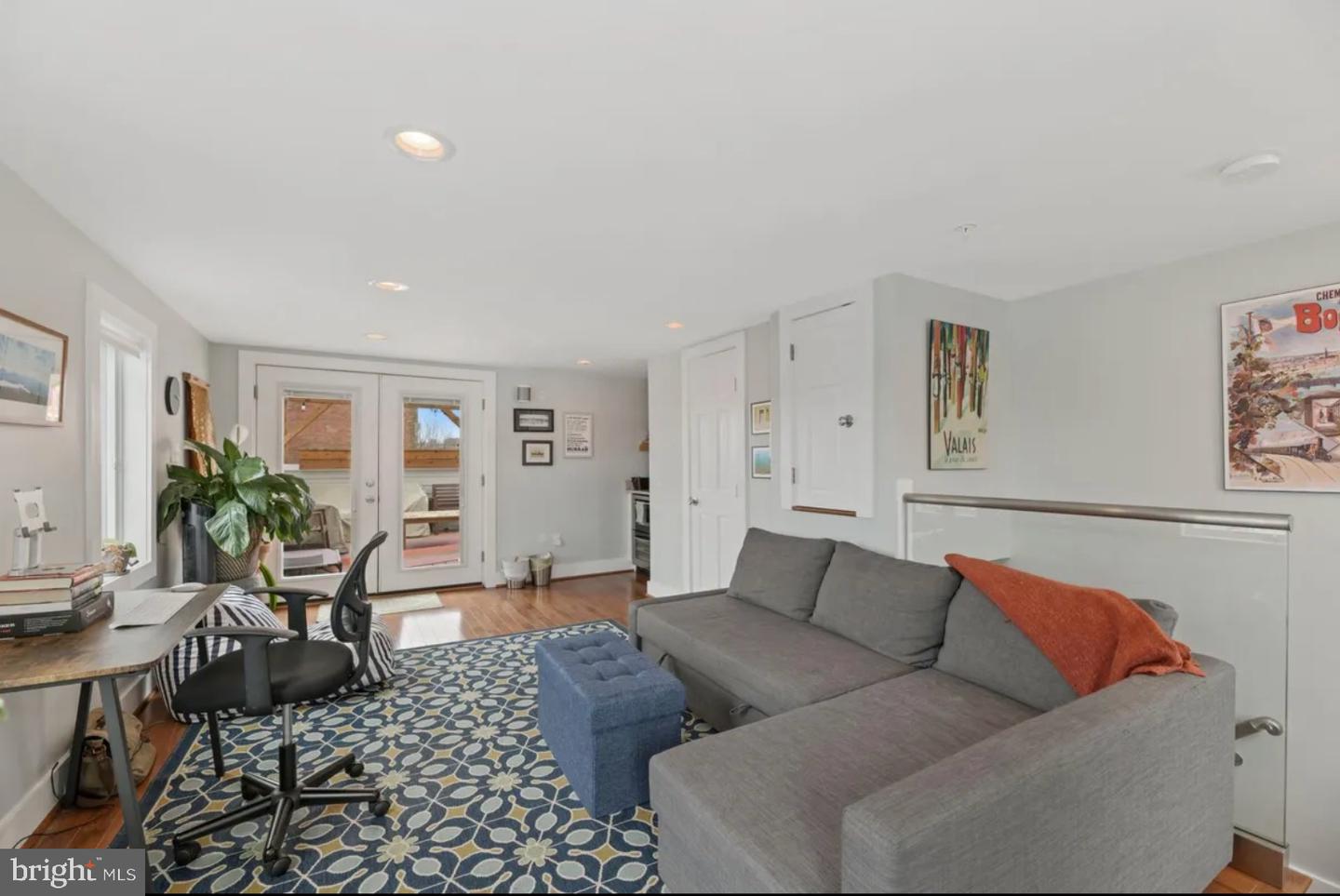915 3RD ST NE, WASHINGTON, District Of Columbia 20002, 5 Bedrooms Bedrooms, ,6 BathroomsBathrooms,Residential,For sale,915 3RD ST NE,DCDC2155662 MLS # DCDC2155662