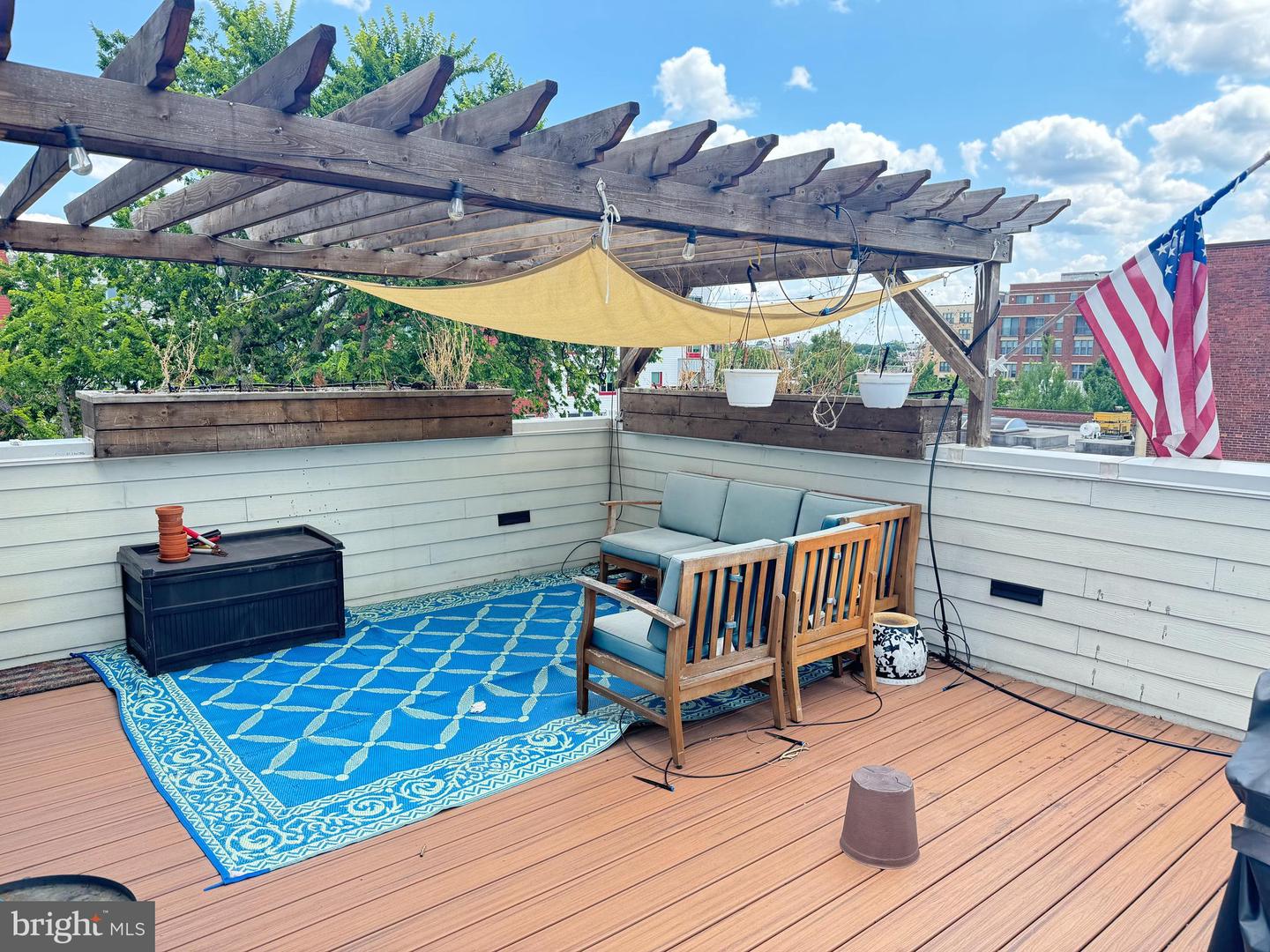 915 3RD ST NE, WASHINGTON, District Of Columbia 20002, 5 Bedrooms Bedrooms, ,6 BathroomsBathrooms,Residential,For sale,915 3RD ST NE,DCDC2155662 MLS # DCDC2155662