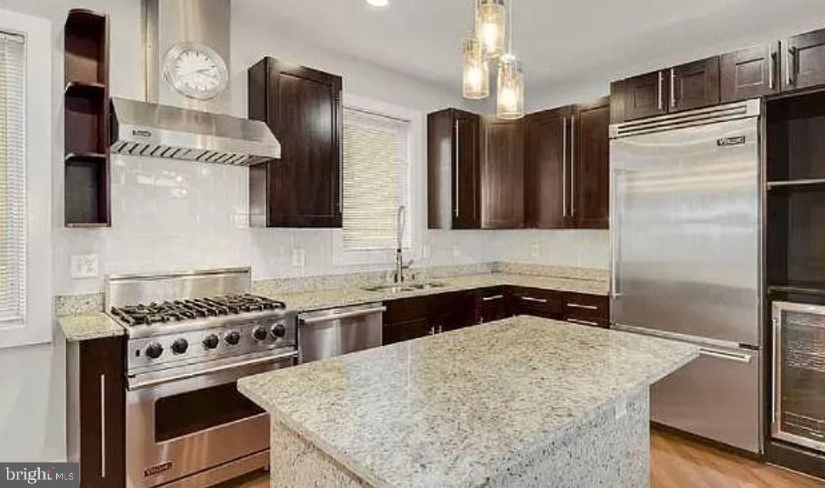 915 3RD ST NE, WASHINGTON, District Of Columbia 20002, 5 Bedrooms Bedrooms, ,6 BathroomsBathrooms,Residential,For sale,915 3RD ST NE,DCDC2155662 MLS # DCDC2155662