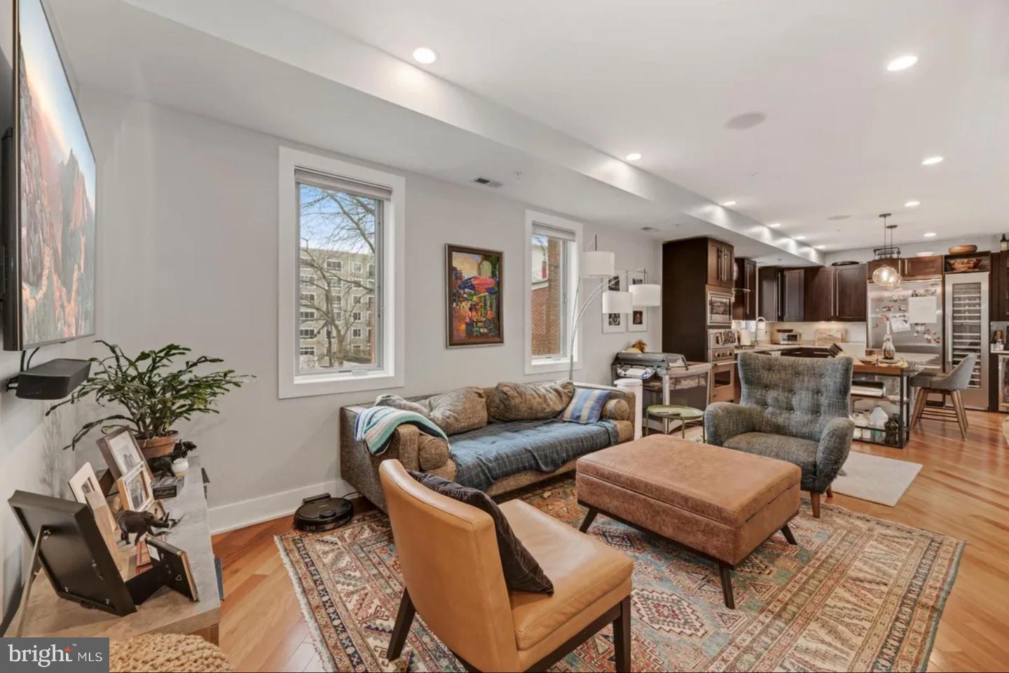 915 3RD ST NE, WASHINGTON, District Of Columbia 20002, 5 Bedrooms Bedrooms, ,6 BathroomsBathrooms,Residential,For sale,915 3RD ST NE,DCDC2155662 MLS # DCDC2155662