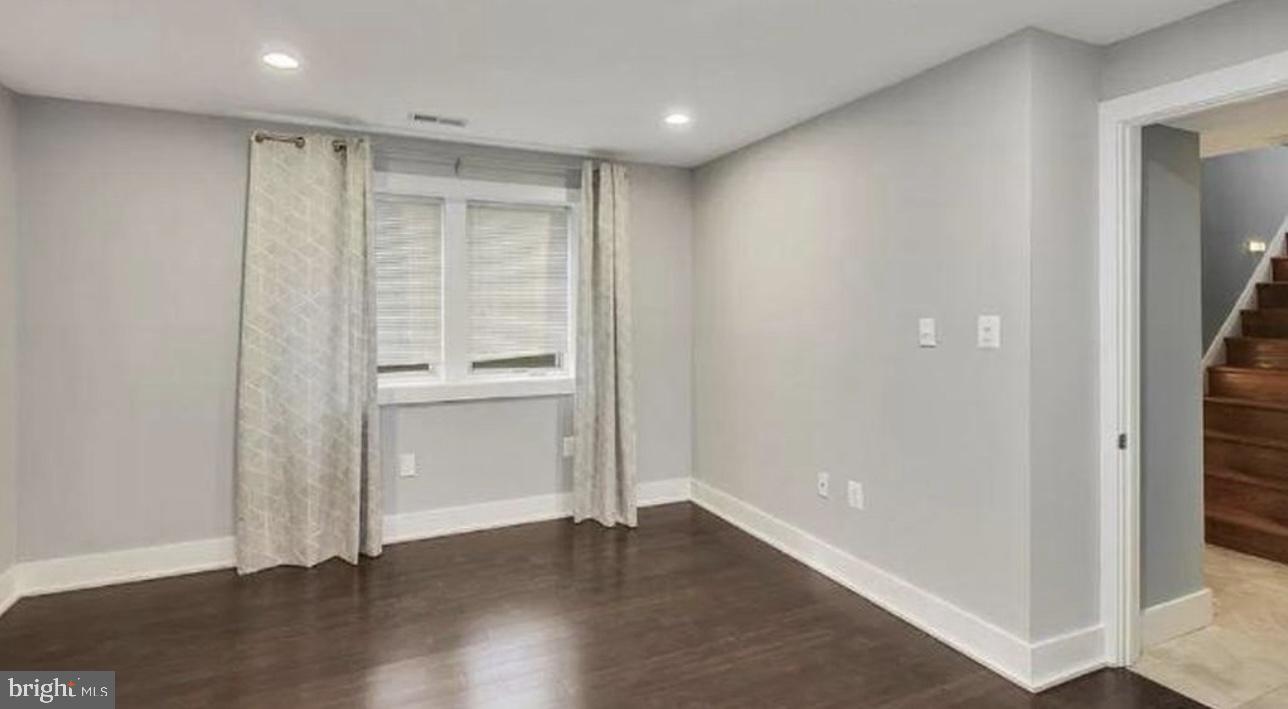 915 3RD ST NE, WASHINGTON, District Of Columbia 20002, 5 Bedrooms Bedrooms, ,6 BathroomsBathrooms,Residential,For sale,915 3RD ST NE,DCDC2155662 MLS # DCDC2155662