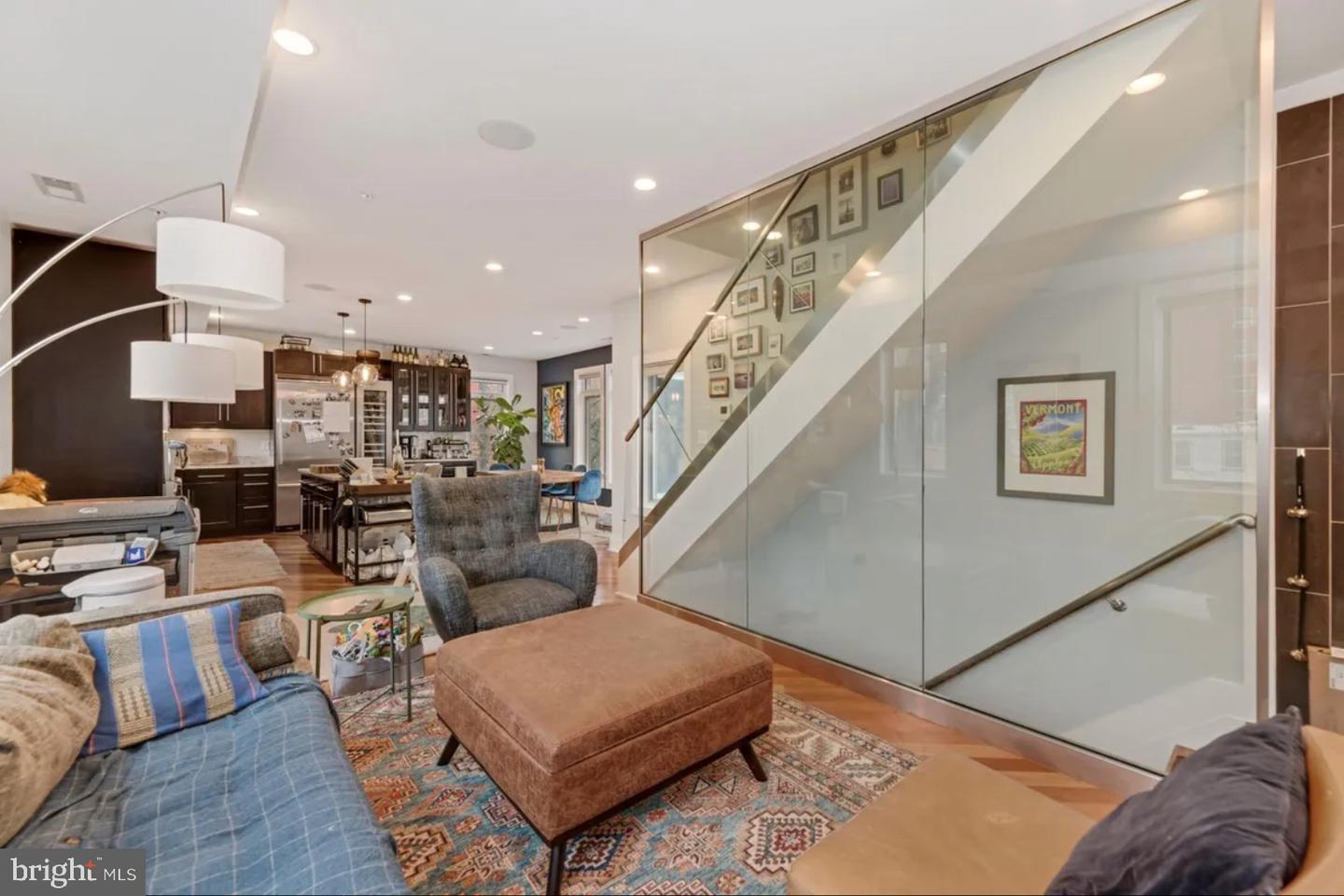 915 3RD ST NE, WASHINGTON, District Of Columbia 20002, 5 Bedrooms Bedrooms, ,6 BathroomsBathrooms,Residential,For sale,915 3RD ST NE,DCDC2155662 MLS # DCDC2155662