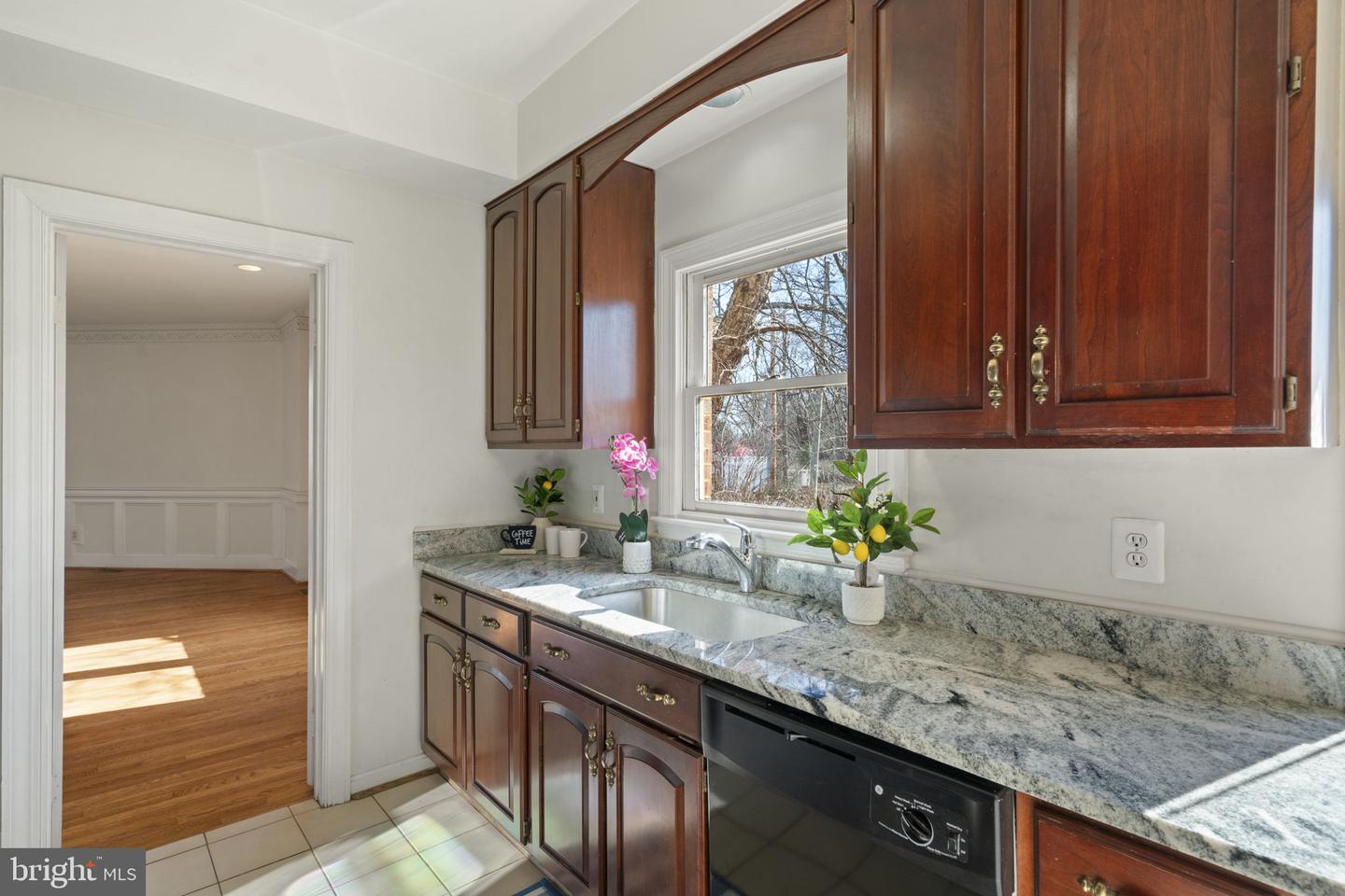 1537 CEDAR AVE, MCLEAN, Virginia 22101, 4 Bedrooms Bedrooms, ,4 BathroomsBathrooms,Residential,For sale,1537 CEDAR AVE,VAFX2217812 MLS # VAFX2217812