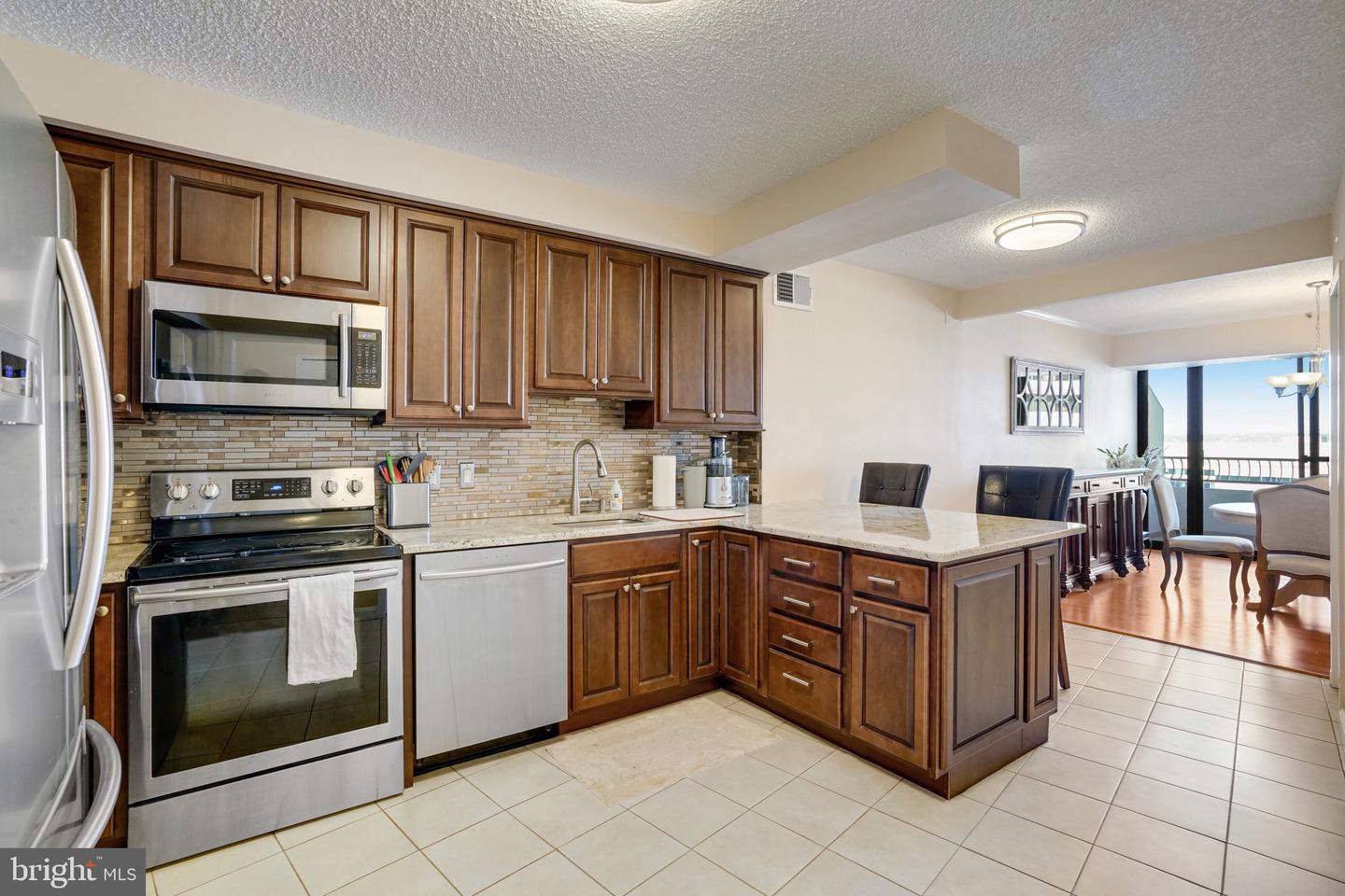 1300 CRYSTAL DR #1210S, ARLINGTON, Virginia 22202, 2 Bedrooms Bedrooms, ,2 BathroomsBathrooms,Residential,For sale,1300 CRYSTAL DR #1210S,VAAR2053076 MLS # VAAR2053076