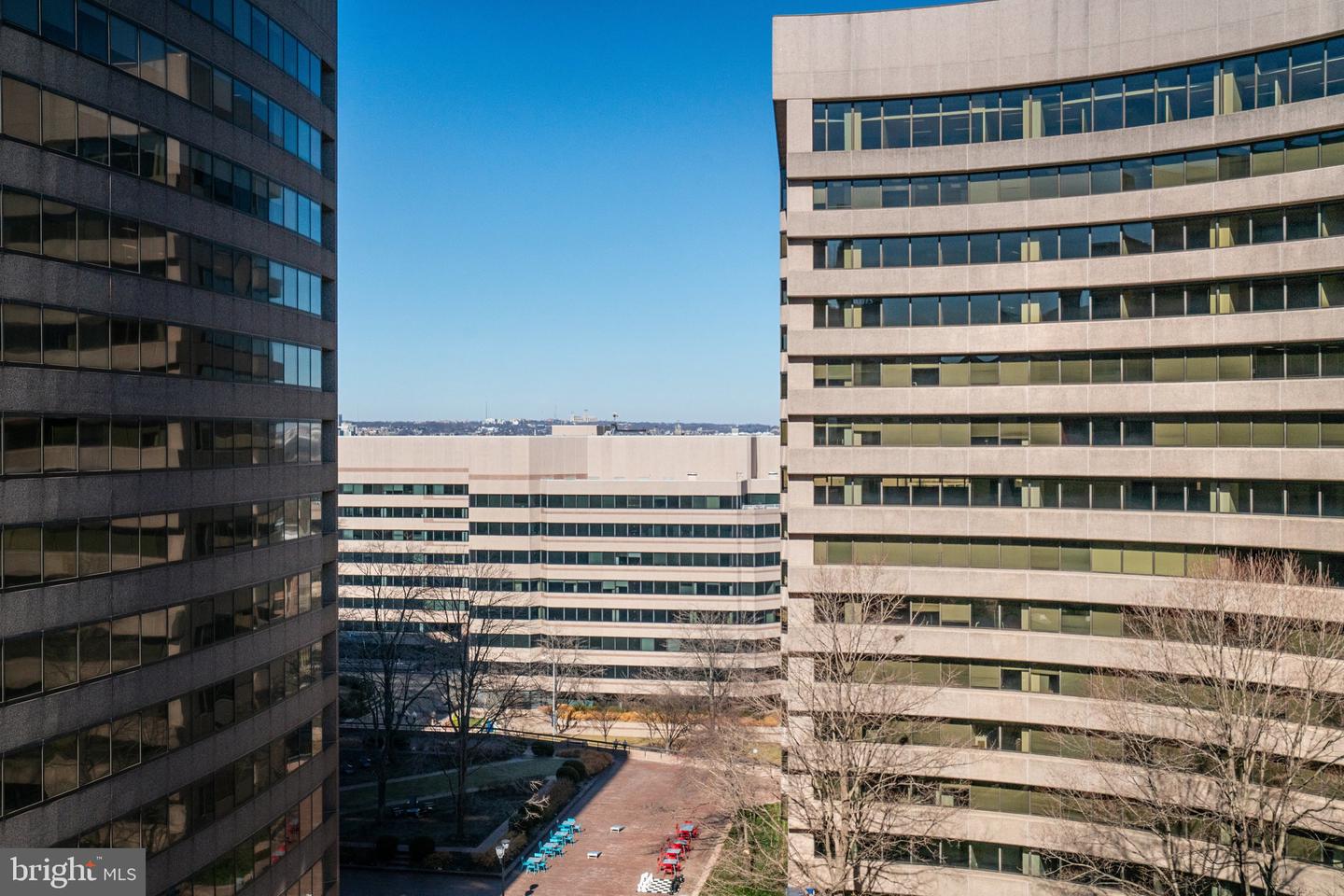 1300 CRYSTAL DR #1210S, ARLINGTON, Virginia 22202, 2 Bedrooms Bedrooms, ,2 BathroomsBathrooms,Residential,For sale,1300 CRYSTAL DR #1210S,VAAR2053076 MLS # VAAR2053076