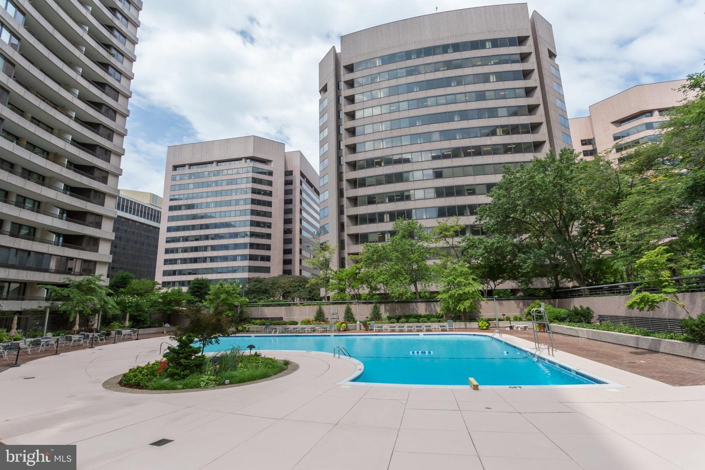 1300 CRYSTAL DR #1210S, ARLINGTON, Virginia 22202, 2 Bedrooms Bedrooms, ,2 BathroomsBathrooms,Residential,For sale,1300 CRYSTAL DR #1210S,VAAR2053076 MLS # VAAR2053076