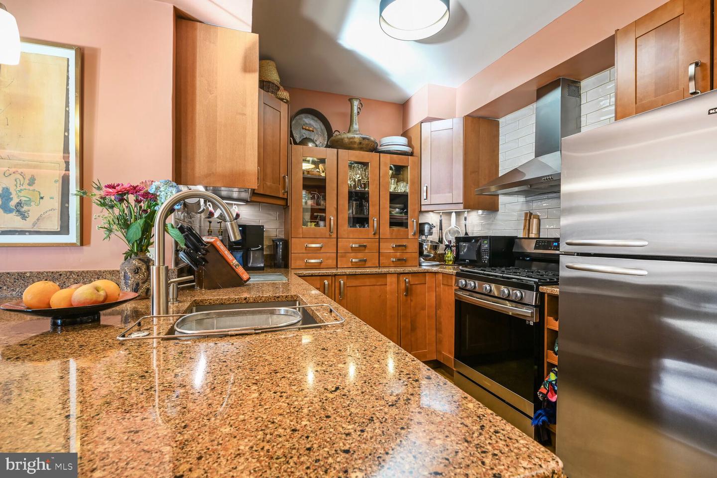 555 MASSACHUSETTS AVE NW #901, WASHINGTON, District Of Columbia 20001, 1 Bedroom Bedrooms, ,1 BathroomBathrooms,Residential,For sale,555 MASSACHUSETTS AVE NW #901,DCDC2184212 MLS # DCDC2184212