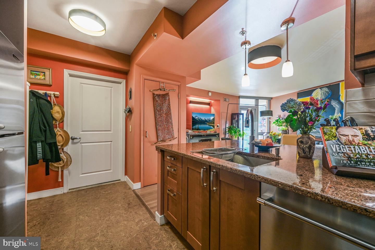 555 MASSACHUSETTS AVE NW #901, WASHINGTON, District Of Columbia 20001, 1 Bedroom Bedrooms, ,1 BathroomBathrooms,Residential,For sale,555 MASSACHUSETTS AVE NW #901,DCDC2184212 MLS # DCDC2184212