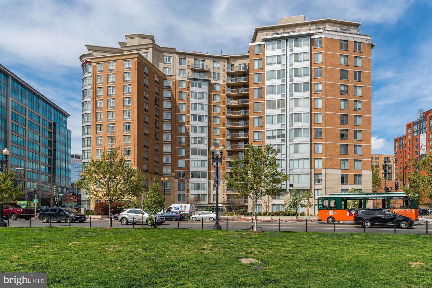 555 MASSACHUSETTS AVE NW #901, WASHINGTON, District Of Columbia 20001, 1 Bedroom Bedrooms, ,1 BathroomBathrooms,Residential,For sale,555 MASSACHUSETTS AVE NW #901,DCDC2184212 MLS # DCDC2184212