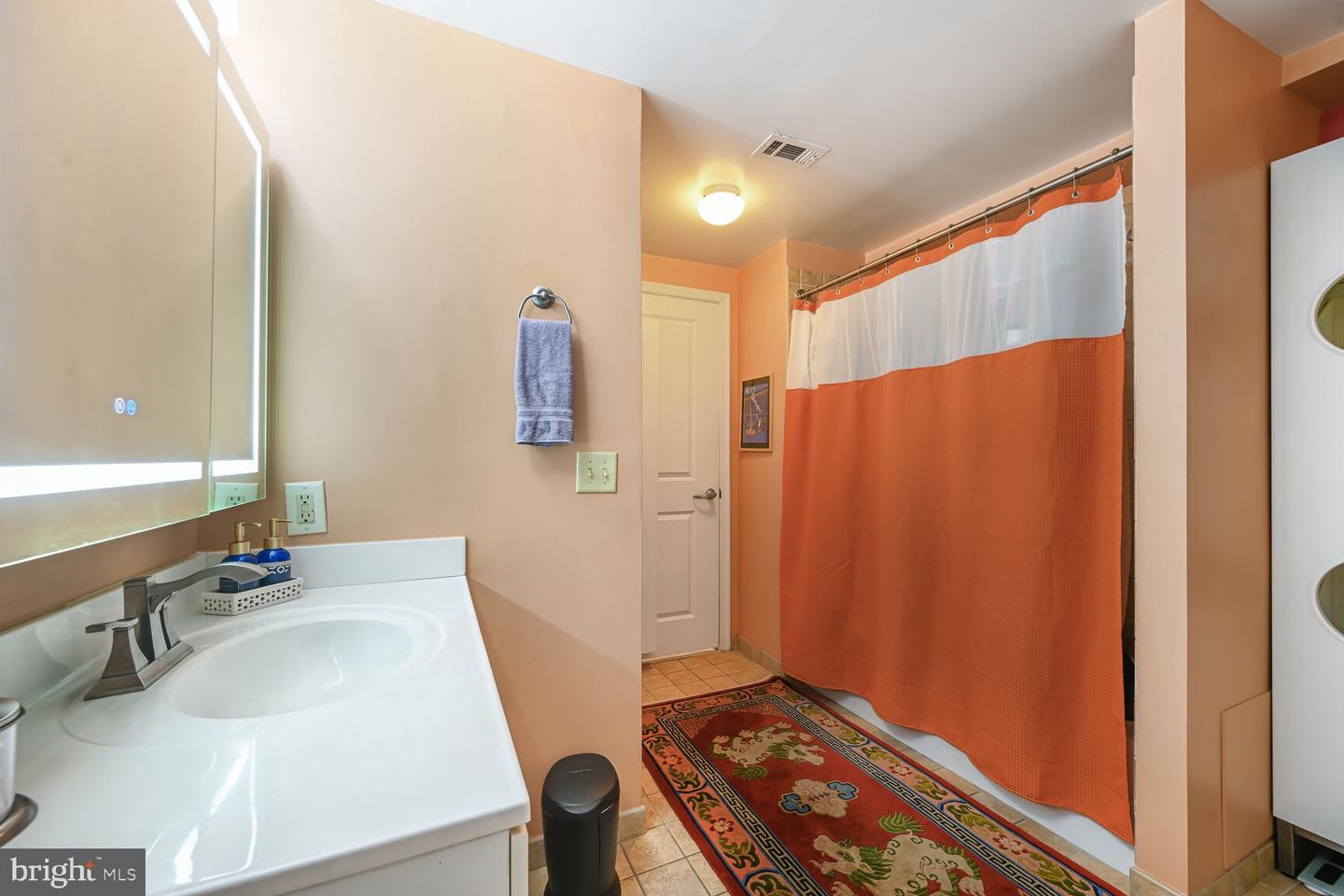 555 MASSACHUSETTS AVE NW #901, WASHINGTON, District Of Columbia 20001, 1 Bedroom Bedrooms, ,1 BathroomBathrooms,Residential,For sale,555 MASSACHUSETTS AVE NW #901,DCDC2184212 MLS # DCDC2184212