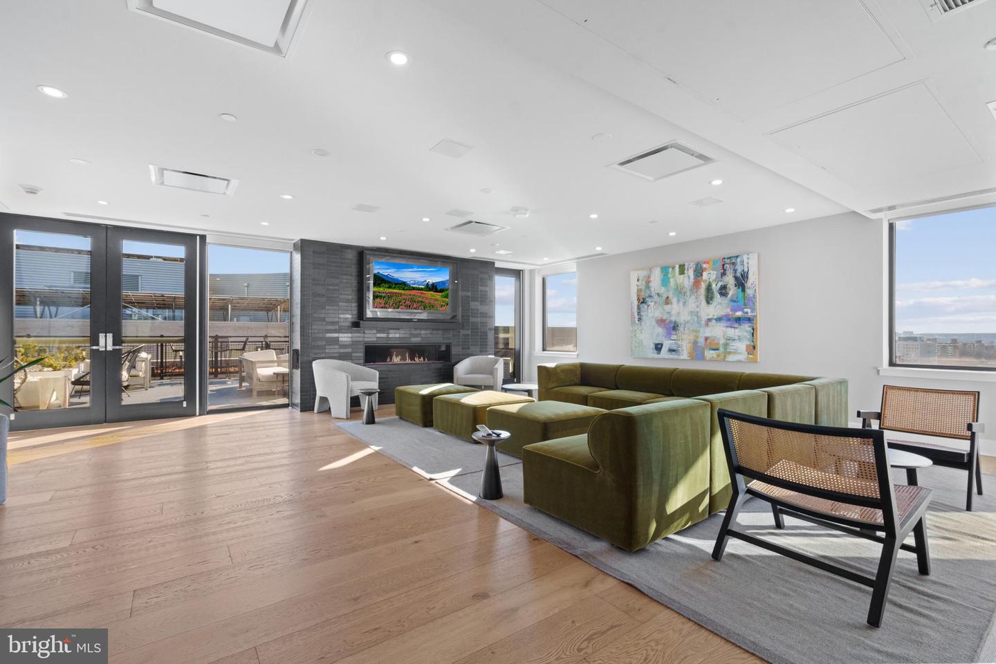 37 L ST SE #1001, WASHINGTON, District Of Columbia 20003, 2 Bedrooms Bedrooms, ,2 BathroomsBathrooms,Residential,For sale,37 L ST SE #1001,DCDC2185138 MLS # DCDC2185138