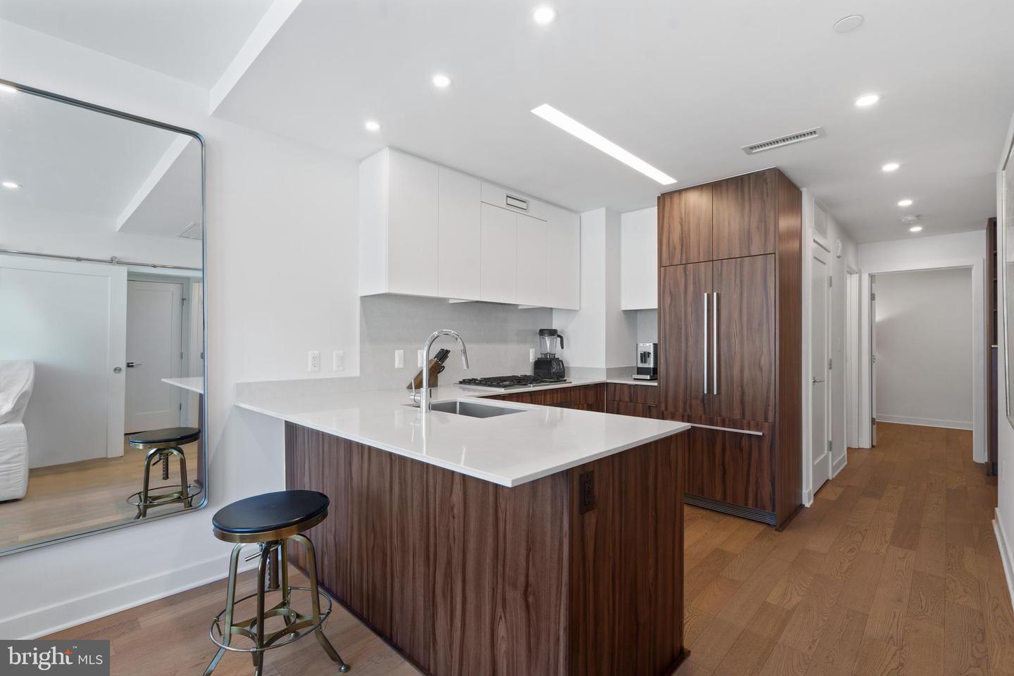 37 L ST SE #1001, WASHINGTON, District Of Columbia 20003, 2 Bedrooms Bedrooms, ,2 BathroomsBathrooms,Residential,For sale,37 L ST SE #1001,DCDC2185138 MLS # DCDC2185138