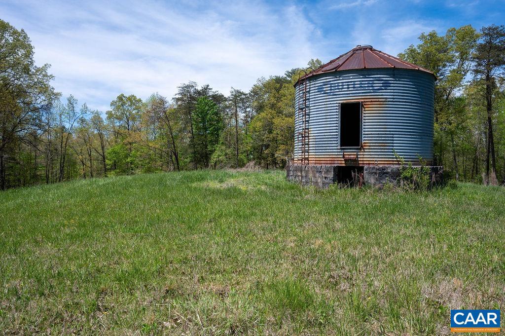 631 OLD RECTORY LN, FORK UNION, Virginia 23055, 5 Bedrooms Bedrooms, ,2 BathroomsBathrooms,Farm,For sale,631 OLD RECTORY LN,660997 MLS # 660997