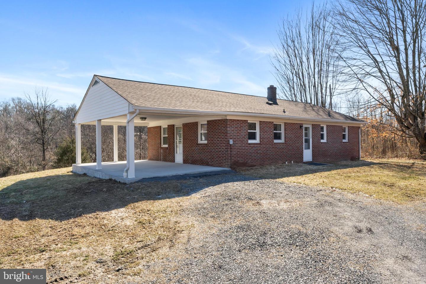 49 RITENOUR LN, MAURERTOWN, Virginia 22644, 3 Bedrooms Bedrooms, ,1 BathroomBathrooms,Residential,For sale,49 RITENOUR LN,VASH2010710 MLS # VASH2010710