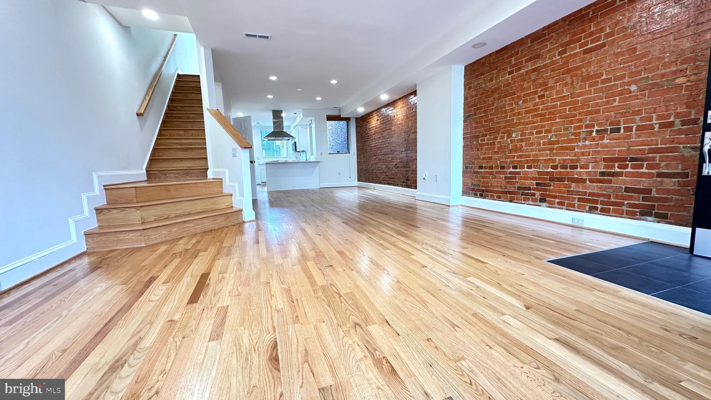 507 G ST NE, WASHINGTON, District Of Columbia 20002, 3 Bedrooms Bedrooms, 4 Rooms Rooms,3 BathroomsBathrooms,Residential,For sale,507 G ST NE,DCDC2185896 MLS # DCDC2185896