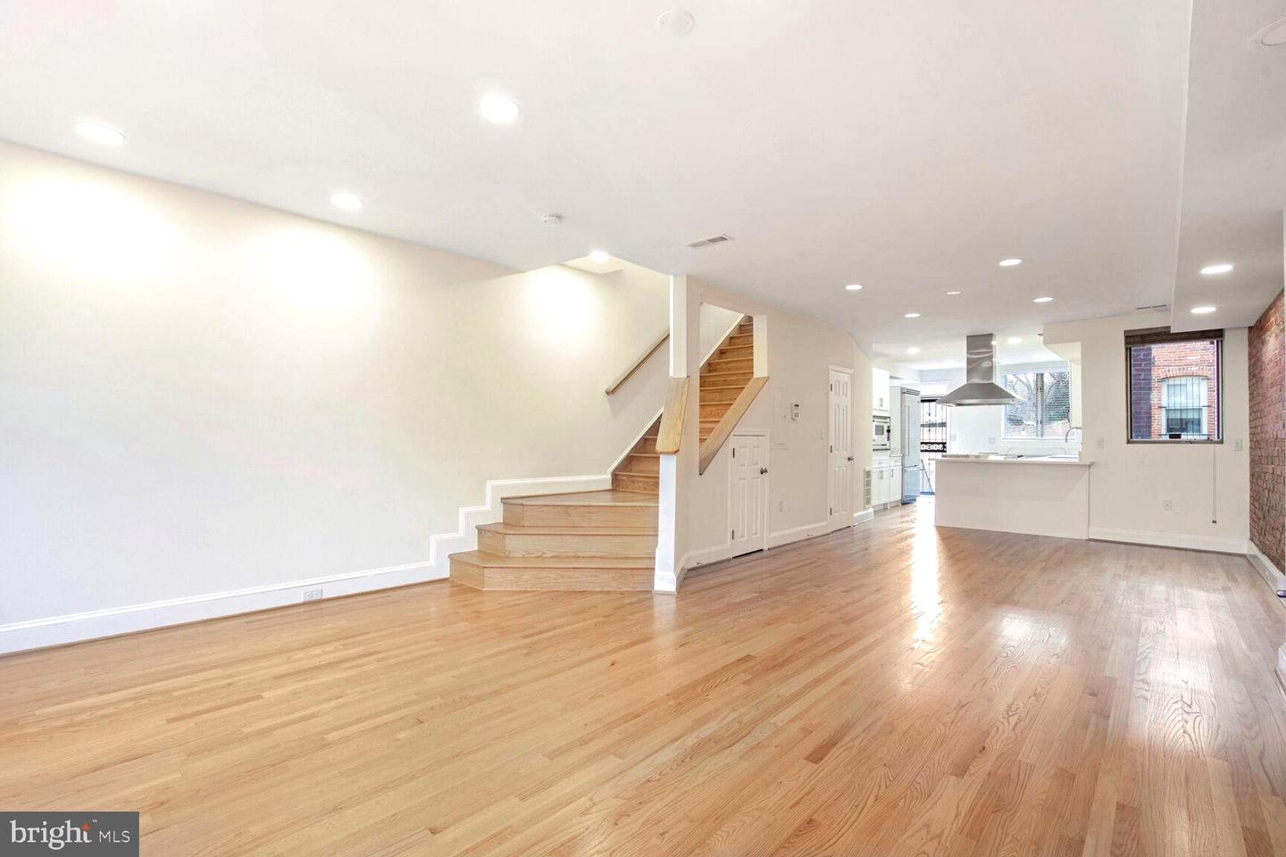 507 G ST NE, WASHINGTON, District Of Columbia 20002, 3 Bedrooms Bedrooms, 4 Rooms Rooms,3 BathroomsBathrooms,Residential,For sale,507 G ST NE,DCDC2185896 MLS # DCDC2185896