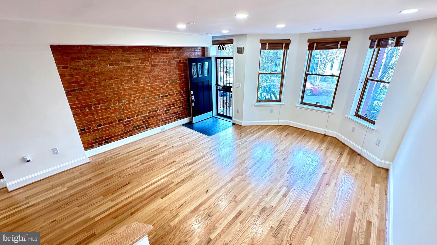 507 G ST NE, WASHINGTON, District Of Columbia 20002, 3 Bedrooms Bedrooms, 4 Rooms Rooms,3 BathroomsBathrooms,Residential,For sale,507 G ST NE,DCDC2185896 MLS # DCDC2185896