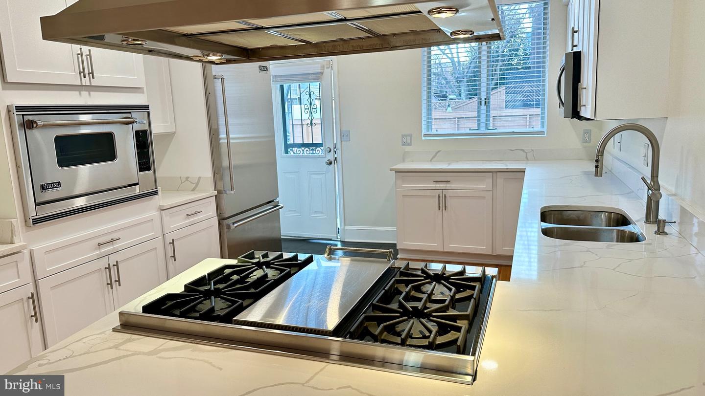 507 G ST NE, WASHINGTON, District Of Columbia 20002, 3 Bedrooms Bedrooms, 4 Rooms Rooms,3 BathroomsBathrooms,Residential,For sale,507 G ST NE,DCDC2185896 MLS # DCDC2185896
