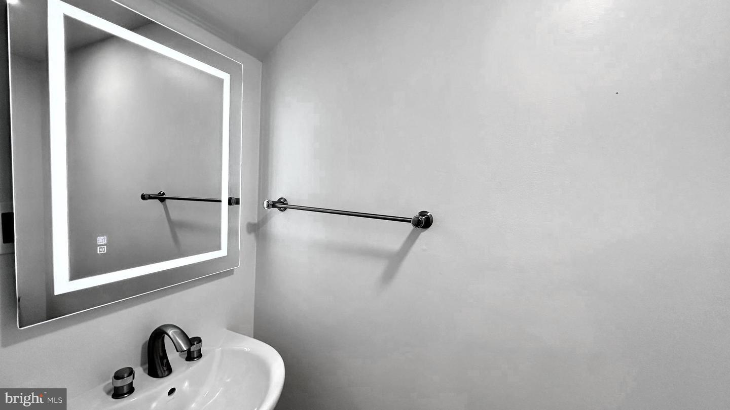507 G ST NE, WASHINGTON, District Of Columbia 20002, 3 Bedrooms Bedrooms, 4 Rooms Rooms,3 BathroomsBathrooms,Residential,For sale,507 G ST NE,DCDC2185896 MLS # DCDC2185896