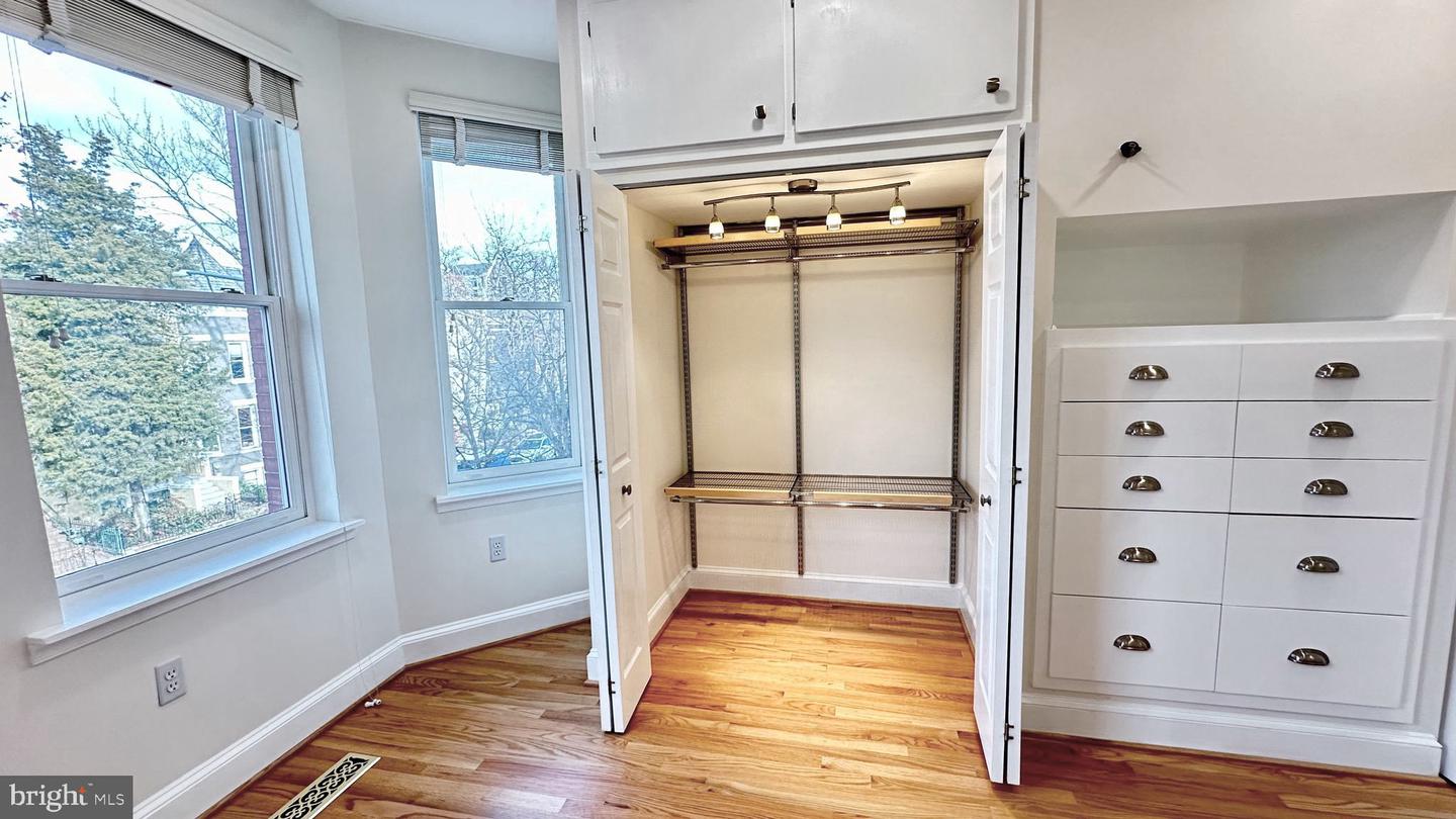 507 G ST NE, WASHINGTON, District Of Columbia 20002, 3 Bedrooms Bedrooms, 4 Rooms Rooms,3 BathroomsBathrooms,Residential,For sale,507 G ST NE,DCDC2185896 MLS # DCDC2185896