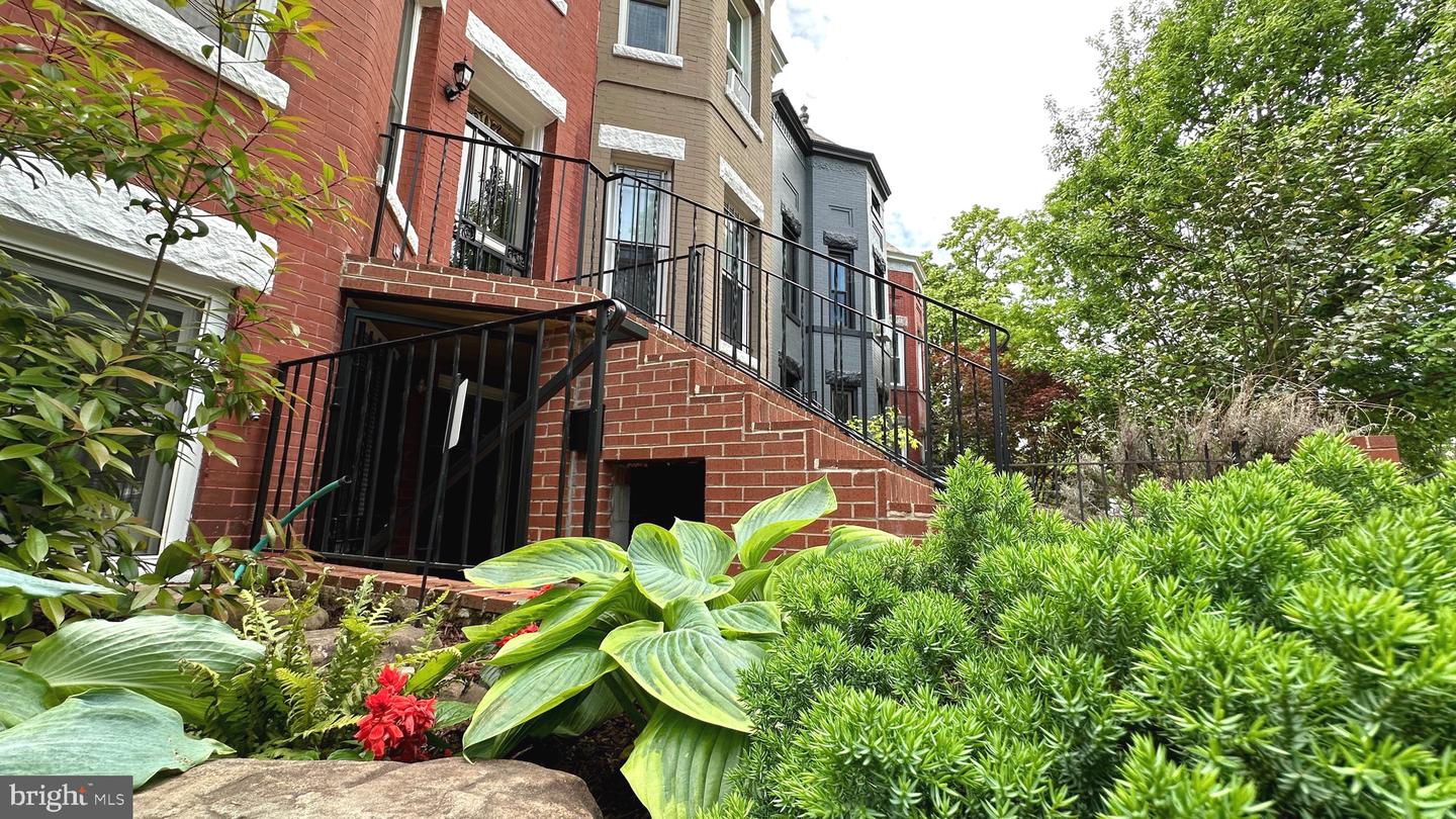507 G ST NE, WASHINGTON, District Of Columbia 20002, 3 Bedrooms Bedrooms, 4 Rooms Rooms,3 BathroomsBathrooms,Residential,For sale,507 G ST NE,DCDC2185896 MLS # DCDC2185896