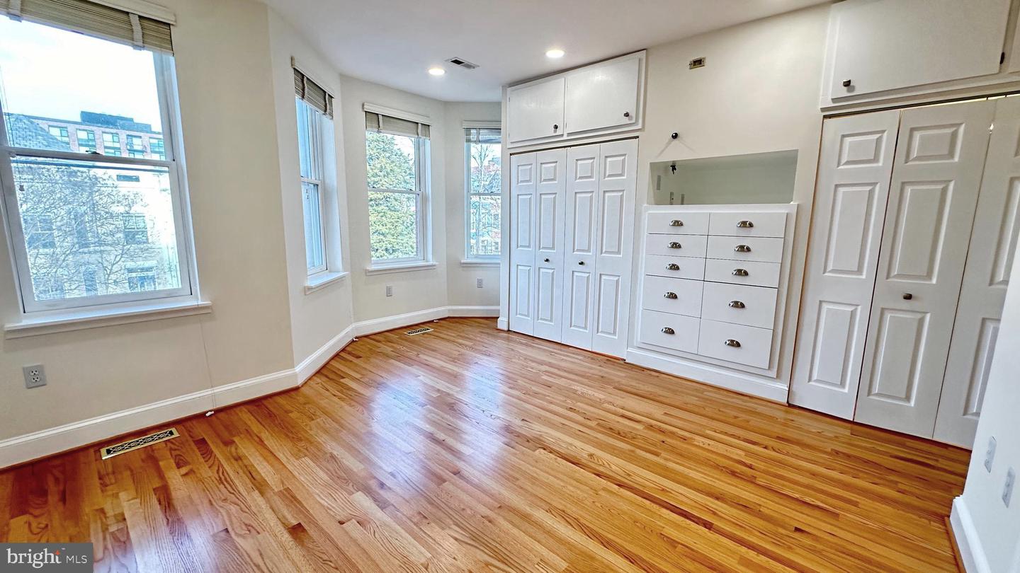 507 G ST NE, WASHINGTON, District Of Columbia 20002, 3 Bedrooms Bedrooms, 4 Rooms Rooms,3 BathroomsBathrooms,Residential,For sale,507 G ST NE,DCDC2185896 MLS # DCDC2185896