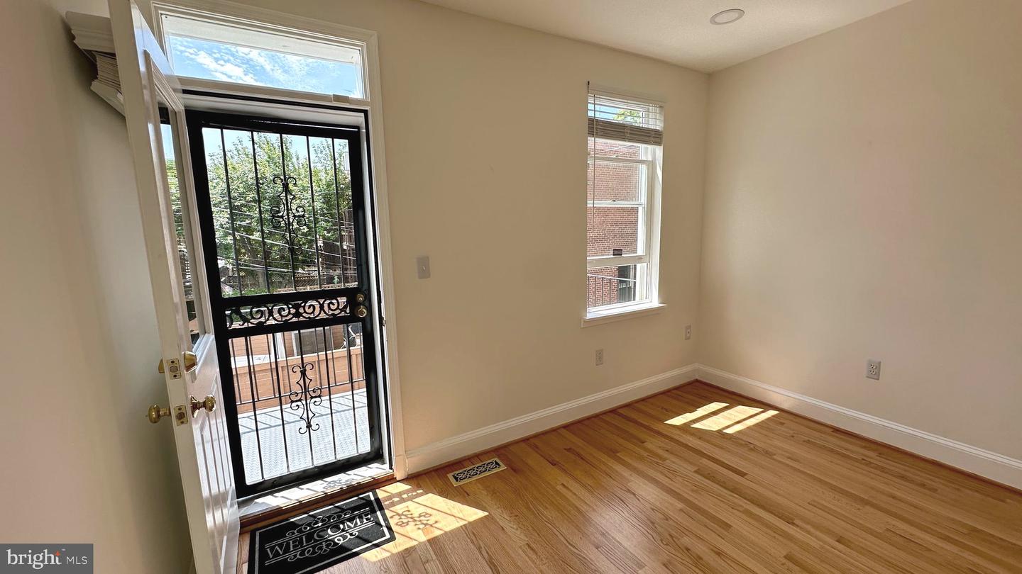 507 G ST NE, WASHINGTON, District Of Columbia 20002, 3 Bedrooms Bedrooms, 4 Rooms Rooms,3 BathroomsBathrooms,Residential,For sale,507 G ST NE,DCDC2185896 MLS # DCDC2185896