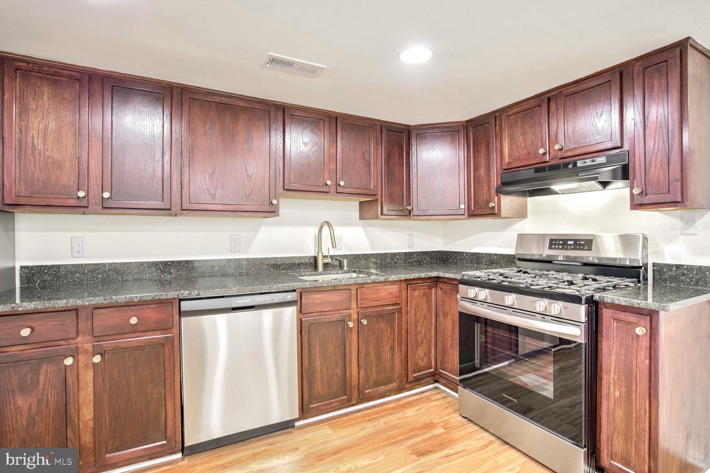 507 G ST NE, WASHINGTON, District Of Columbia 20002, 3 Bedrooms Bedrooms, 4 Rooms Rooms,3 BathroomsBathrooms,Residential,For sale,507 G ST NE,DCDC2185896 MLS # DCDC2185896