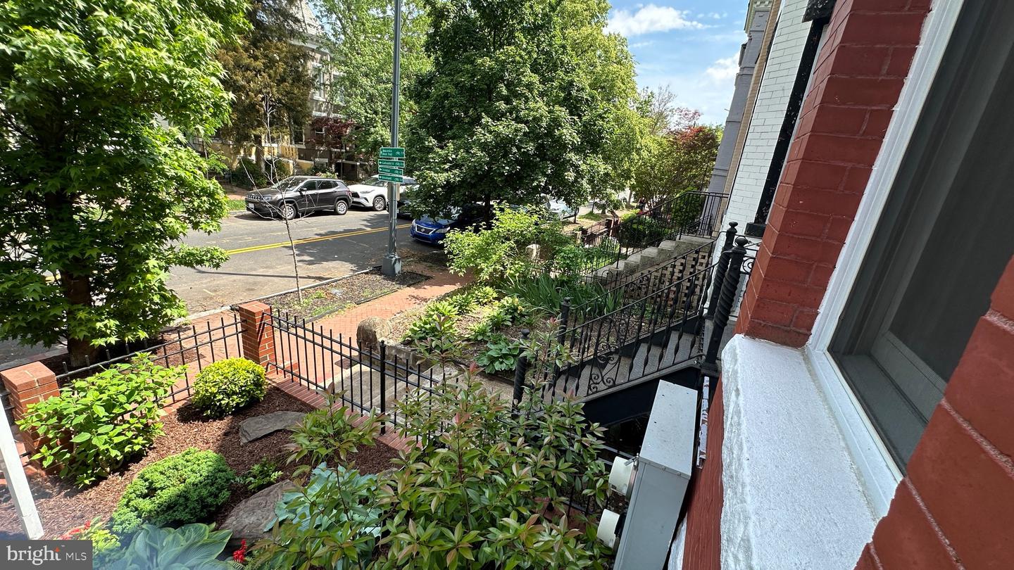 507 G ST NE, WASHINGTON, District Of Columbia 20002, 3 Bedrooms Bedrooms, 4 Rooms Rooms,3 BathroomsBathrooms,Residential,For sale,507 G ST NE,DCDC2185896 MLS # DCDC2185896