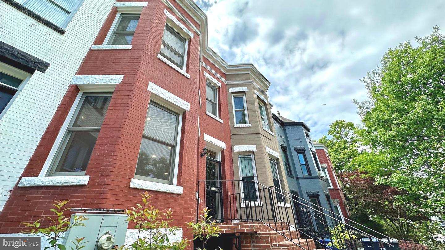 507 G ST NE, WASHINGTON, District Of Columbia 20002, 3 Bedrooms Bedrooms, 4 Rooms Rooms,3 BathroomsBathrooms,Residential,For sale,507 G ST NE,DCDC2185896 MLS # DCDC2185896
