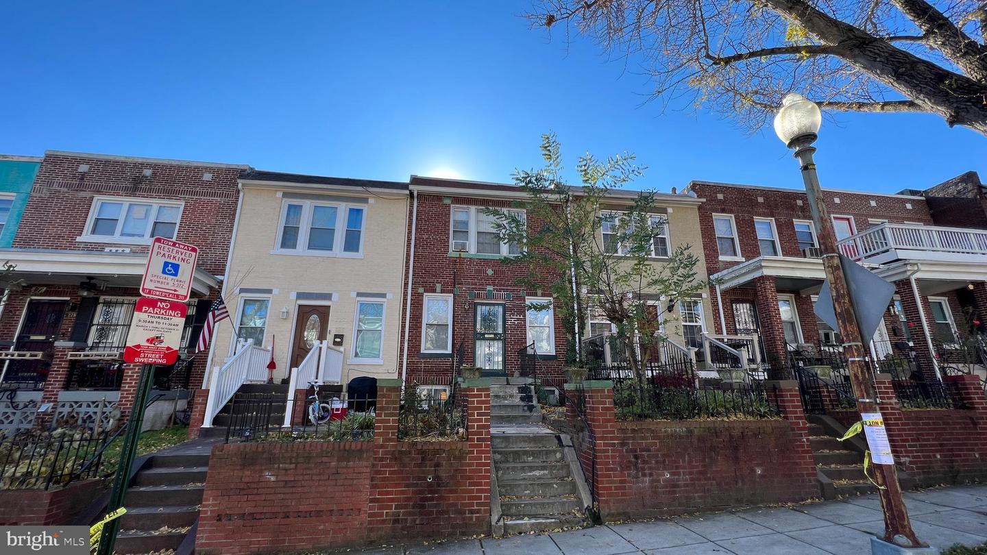 225 CROMWELL TER NE, WASHINGTON, District Of Columbia 20002, 3 Bedrooms Bedrooms, ,2 BathroomsBathrooms,Residential,For sale,225 CROMWELL TER NE,DCDC2185946 MLS # DCDC2185946