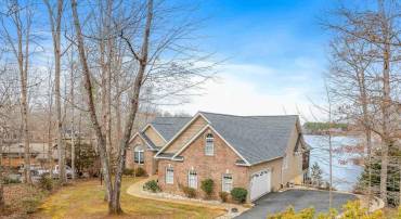 35 CHATHAM LN, PALMYRA, Virginia 22963, 5 Bedrooms Bedrooms, ,3 BathroomsBathrooms,Residential,For sale,35 CHATHAM LN,661024 MLS # 661024