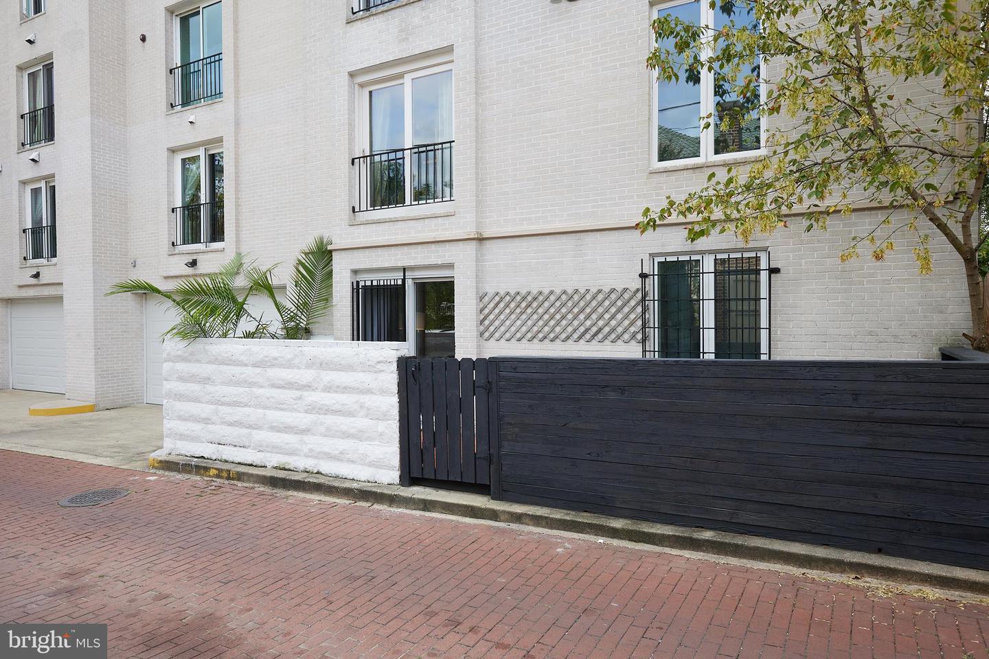 1801 PARK RD NW #2, WASHINGTON, District Of Columbia 20010, 1 Bedroom Bedrooms, ,1 BathroomBathrooms,Residential,For sale,1801 PARK RD NW #2,DCDC2172204 MLS # DCDC2172204