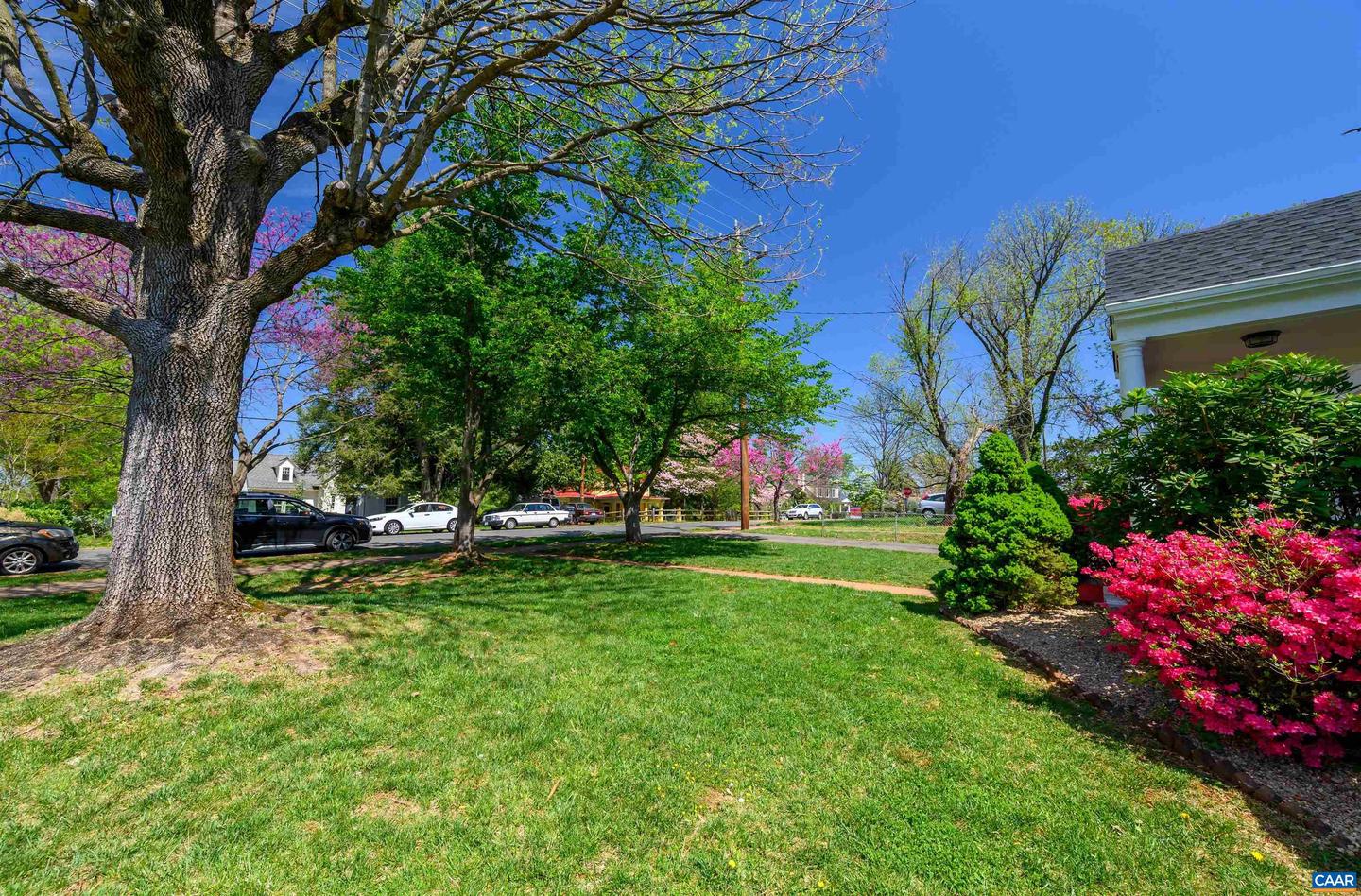 1036 LOCUST AVE, CHARLOTTESVILLE, Virginia 22901, 4 Bedrooms Bedrooms, ,3 BathroomsBathrooms,Residential,For sale,1036 LOCUST AVE,660826 MLS # 660826