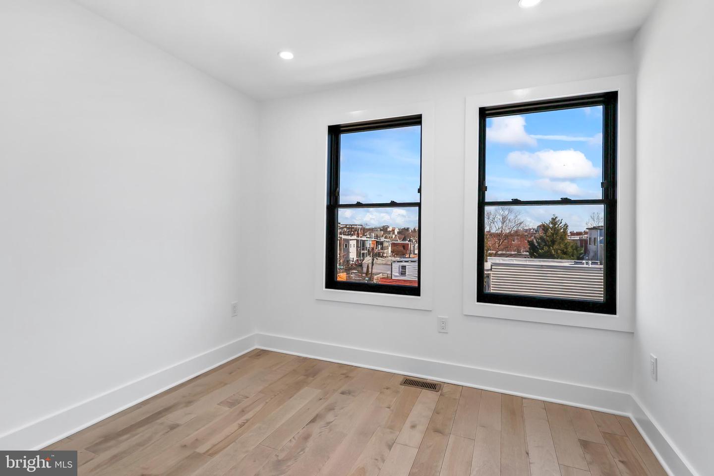 3009 13TH NW #2, WASHINGTON, District Of Columbia 20009, 3 Bedrooms Bedrooms, ,2 BathroomsBathrooms,Residential,For sale,3009 13TH NW #2,DCDC2185408 MLS # DCDC2185408