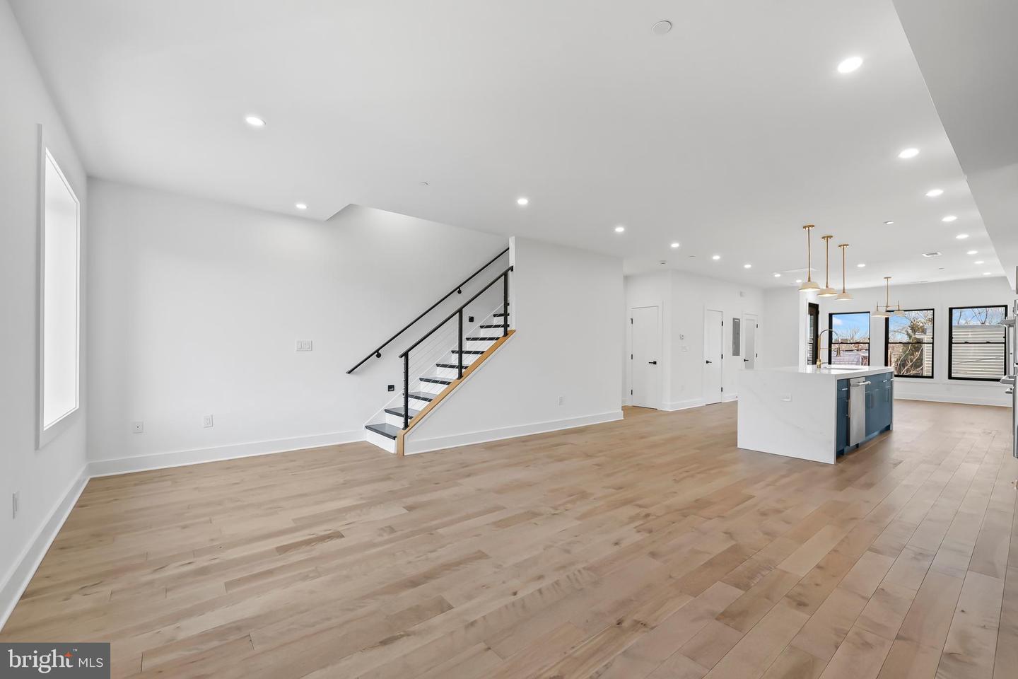 3009 13TH NW #2, WASHINGTON, District Of Columbia 20009, 3 Bedrooms Bedrooms, ,2 BathroomsBathrooms,Residential,For sale,3009 13TH NW #2,DCDC2185408 MLS # DCDC2185408