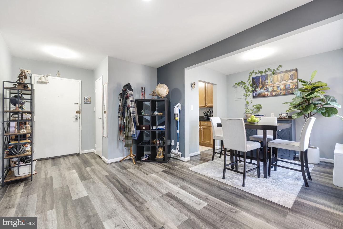 5112 MACARTHUR BLVD NW #209, WASHINGTON, District Of Columbia 20016, 1 Bedroom Bedrooms, ,1 BathroomBathrooms,Residential,For sale,5112 MACARTHUR BLVD NW #209,DCDC2185692 MLS # DCDC2185692